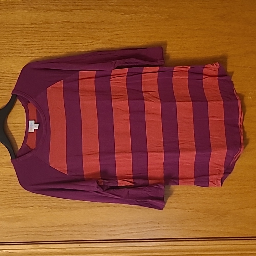 Lularoe Randy Top Size Medium Pink/Purple Stripes